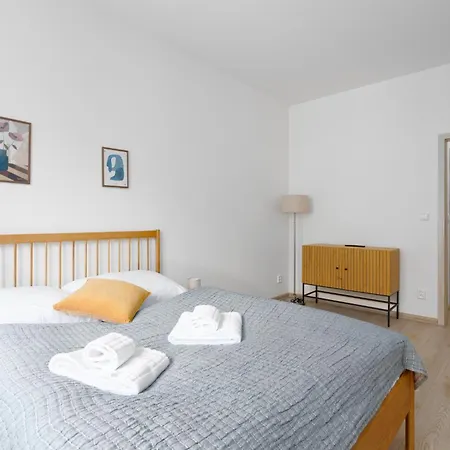 Apartment - 2 Bedrooms, Kitchen, Close To Metro *