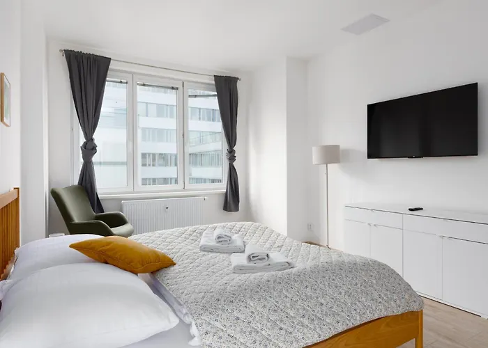- 2 Bedrooms, Kitchen, Close To Metro 公寓 布拉格